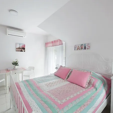Topart Apartman And Nyaraló Balatonfenyves