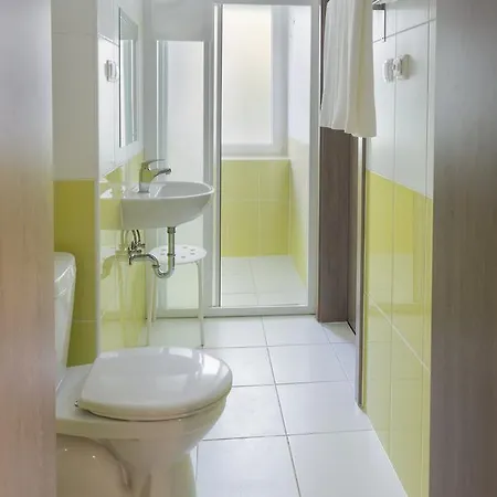 Nyaraló Topart Apartman And